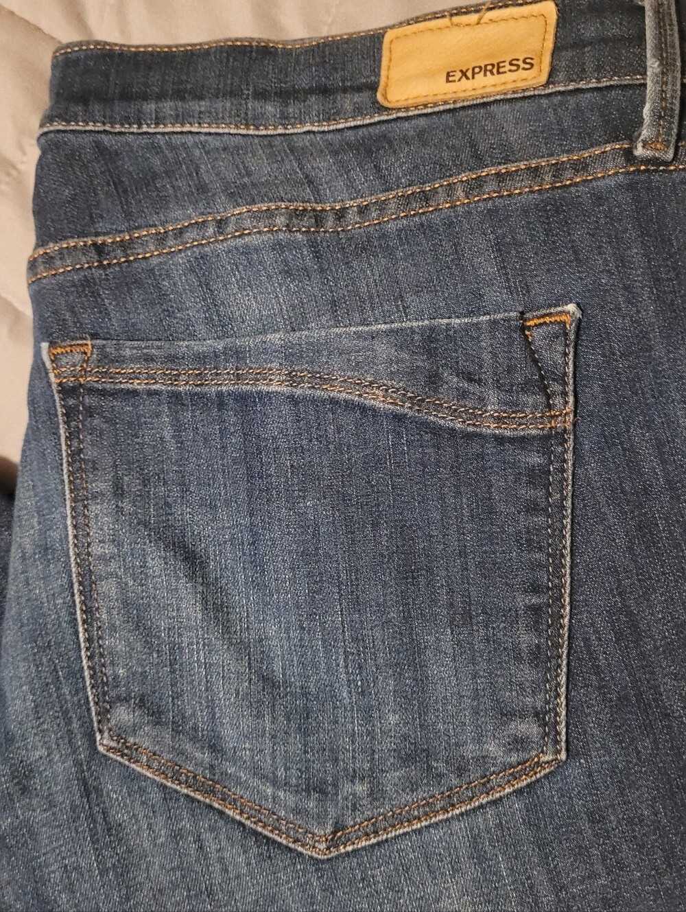 Express Cropped Jeans - Picture 3 of 5